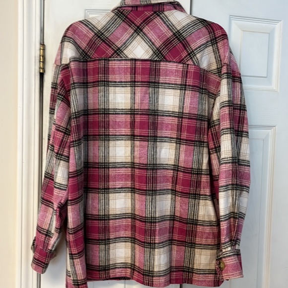 Pink Plaid Button Shacket with Pockets - Picture 4 of 4